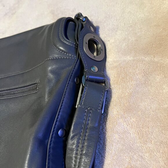 Hobo International Gray Leather Fold Over with dust bag - Picture 10 of 16